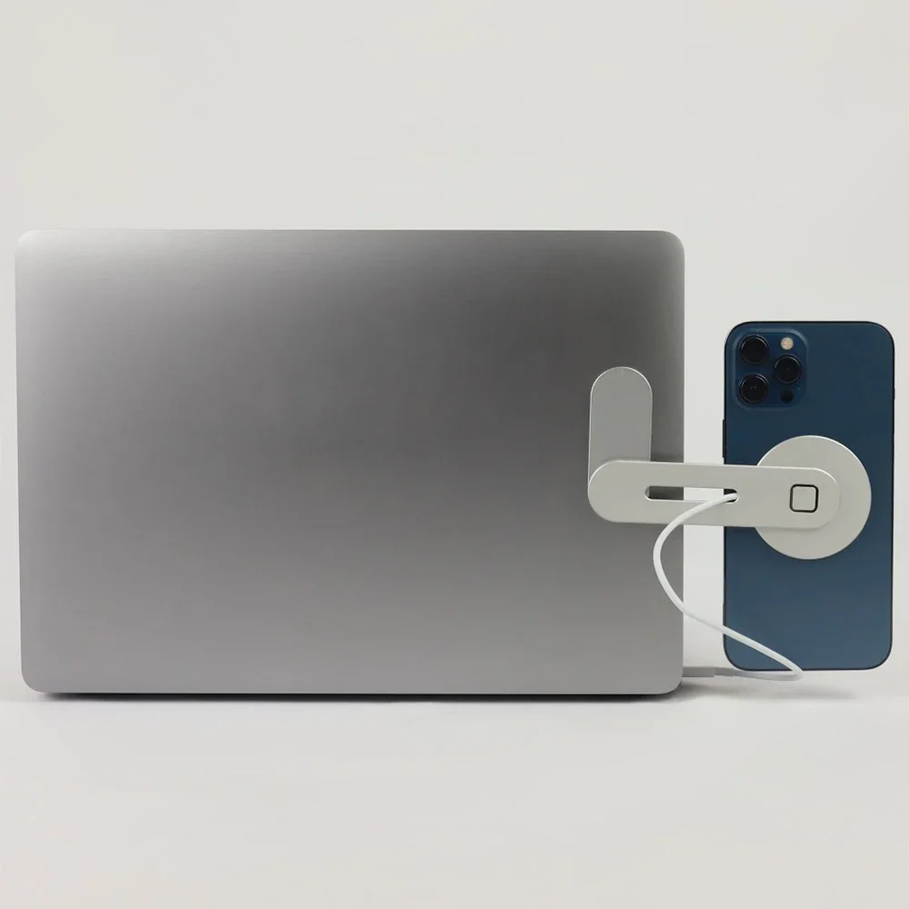 Magnetyczny uchwyt do laptopa  – Desk Setup Macbook recenzja i cena